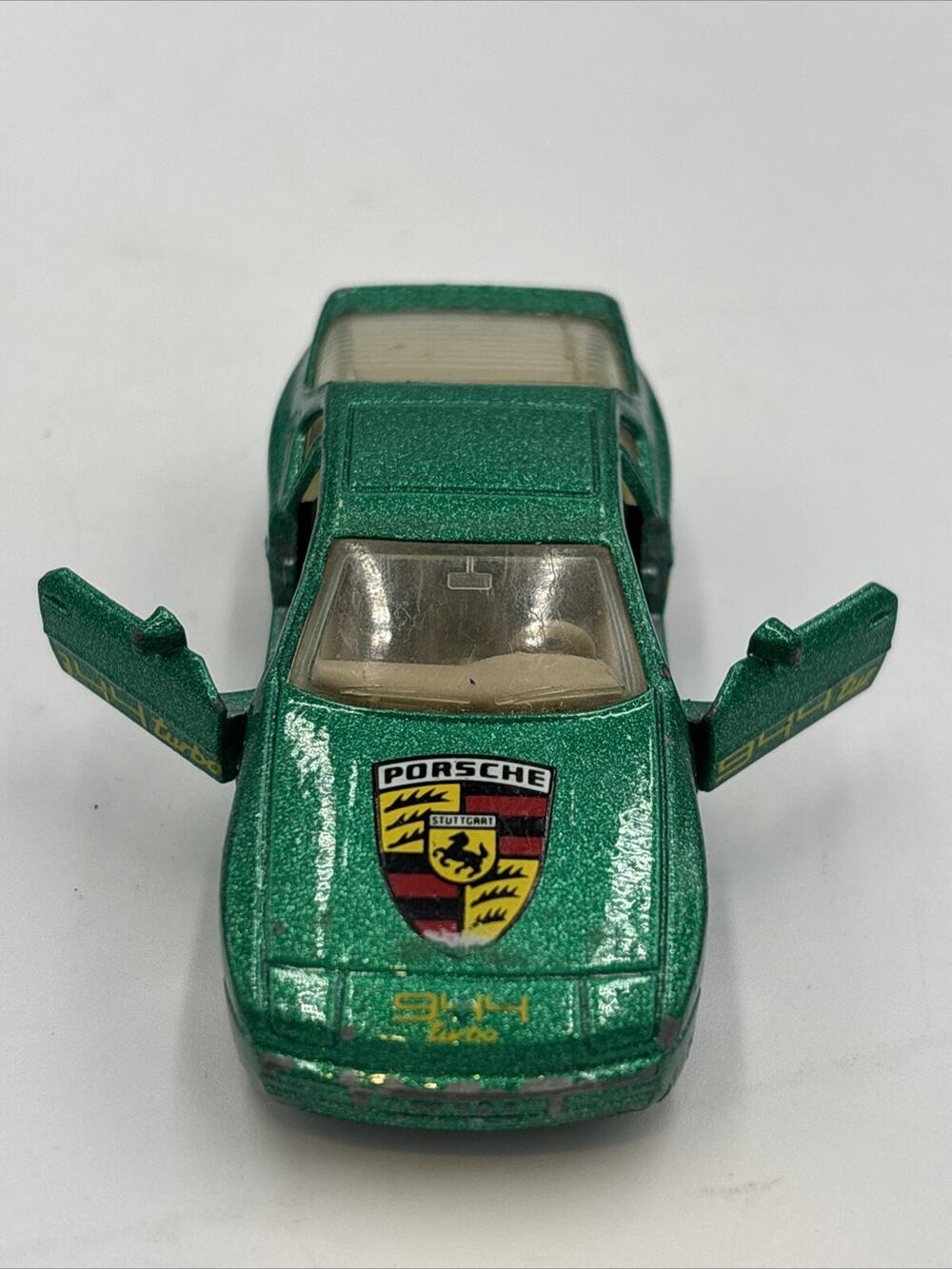 1987 MATCHBOX PORSCHE 944 TURBO GREEN CAR W/ OPENING DOORS